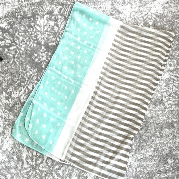 Beach vibes print scarf - Picture 4 of 5